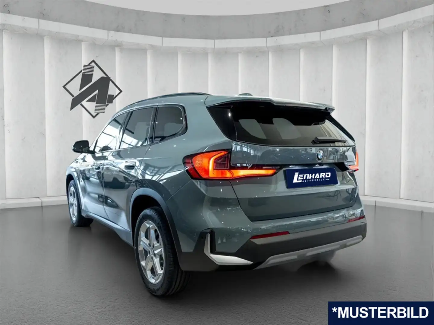 BMW X1 18d sDrive*xLine*NAVI*PDC*KAMERA*u.v.m** Grün - 2