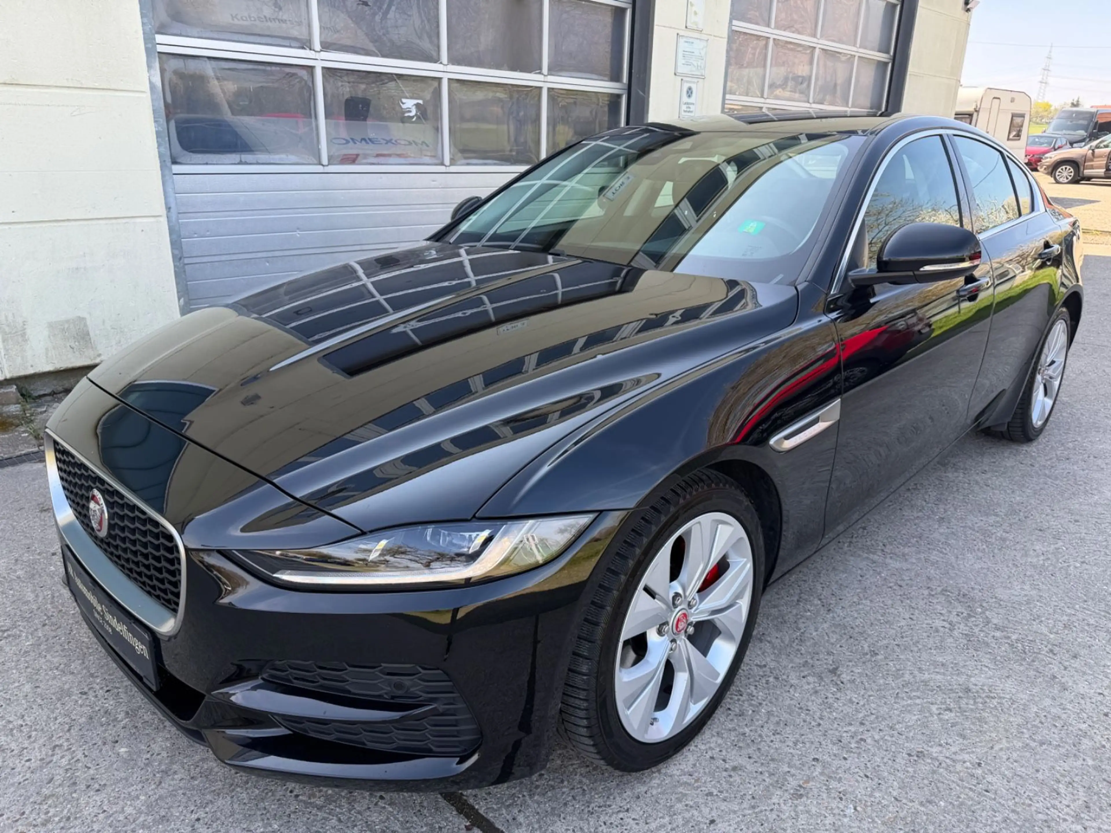 Jaguar XE S*HAGELSCHADEN*LED*SPUR*