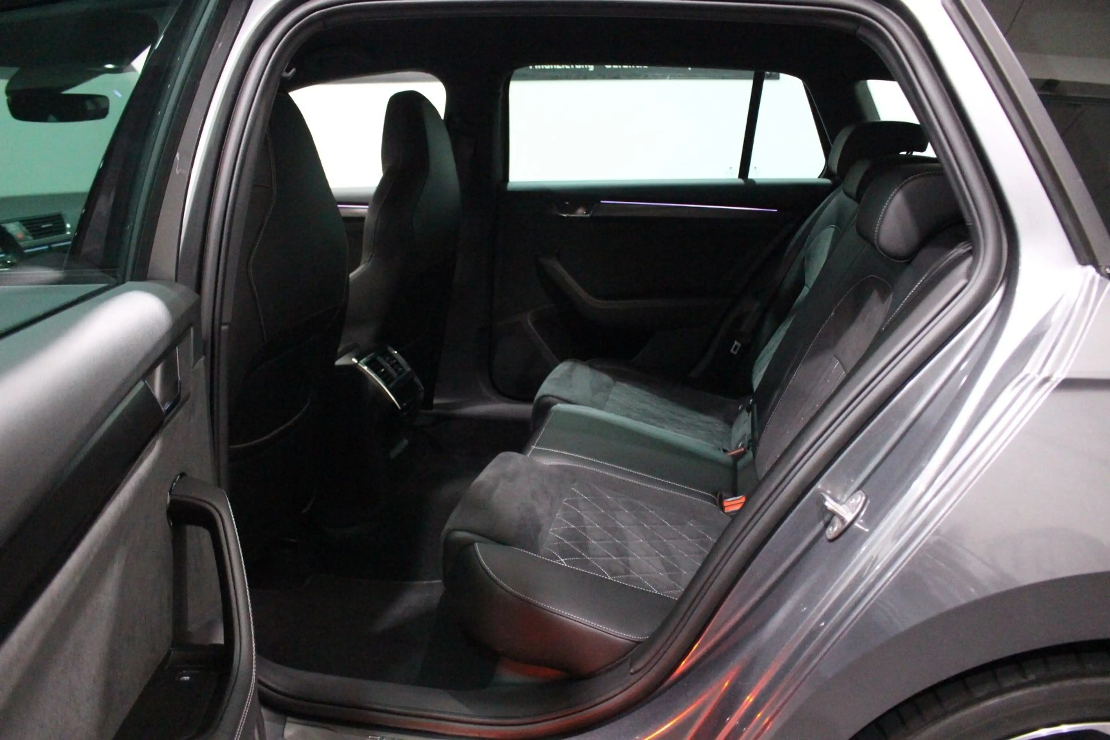 Skoda Superb Combi Sportline HAGEL DE 1H SH 19% MwSt — photo 34