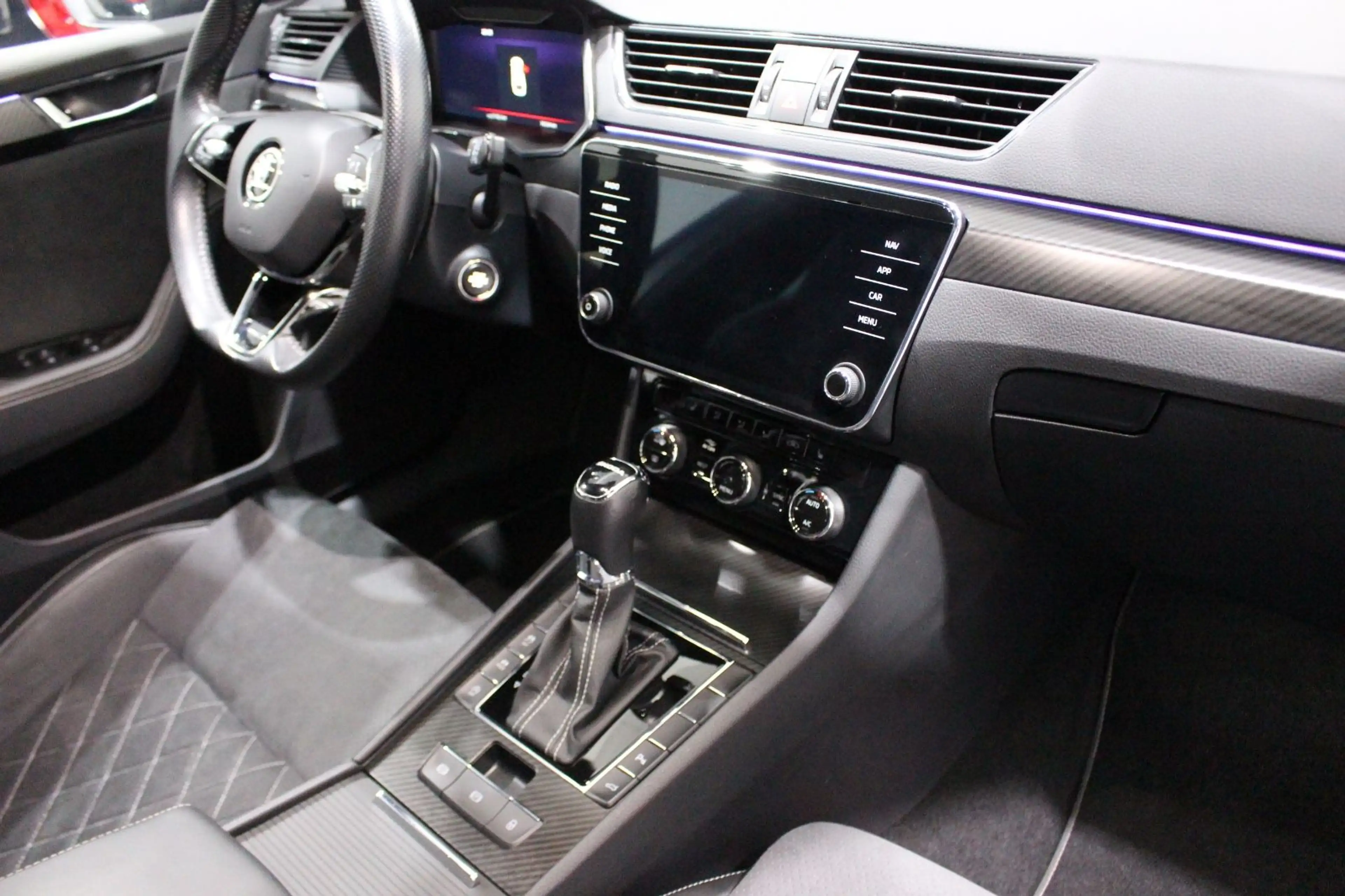 Skoda Superb Combi Sportline HAGEL DE 1H SH 19% MwSt — photo 30