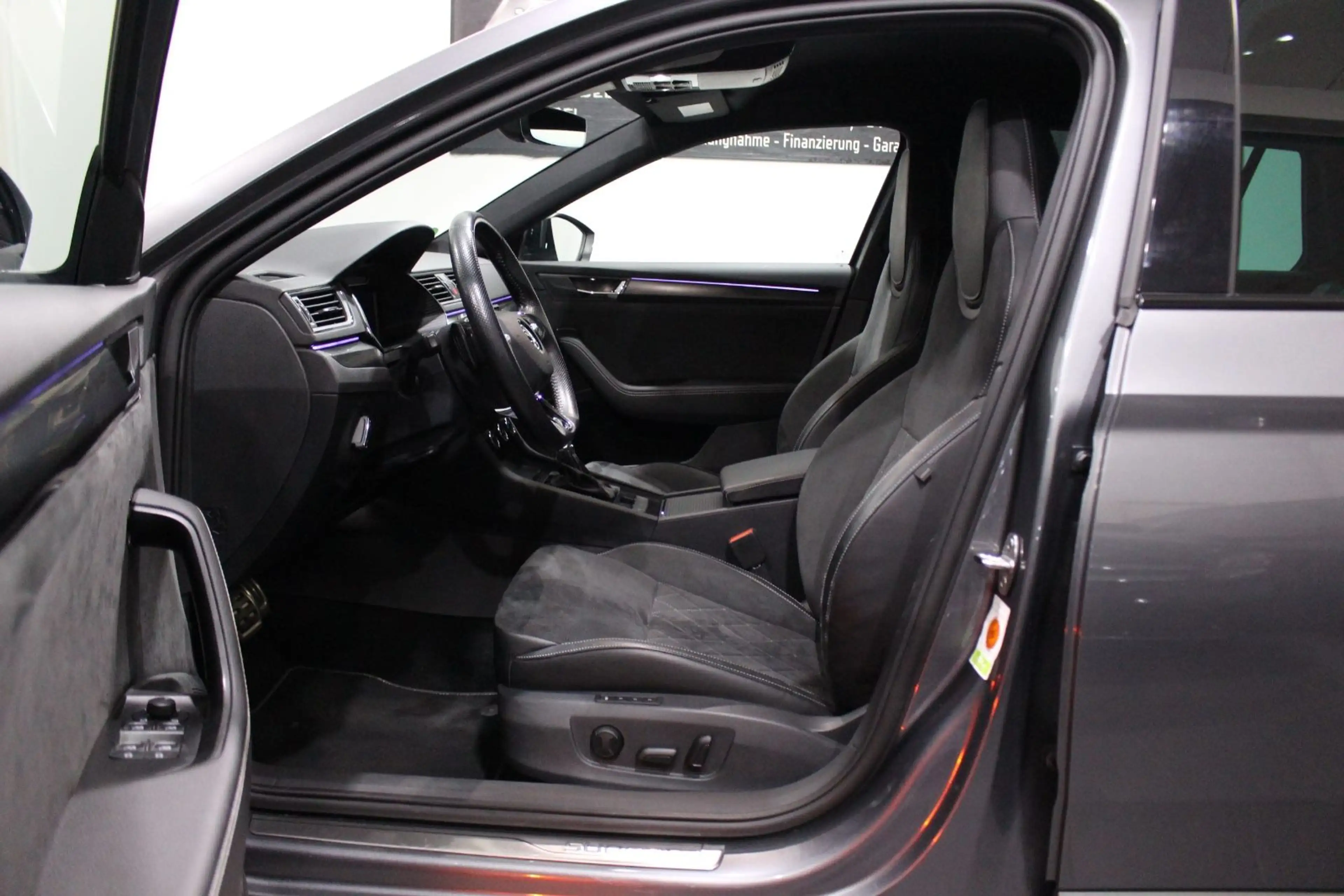 Skoda Superb Combi Sportline HAGEL DE 1H SH 19% MwSt — photo 19