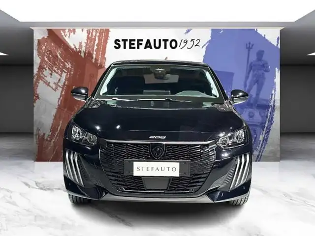 Peugeot 208 view 4