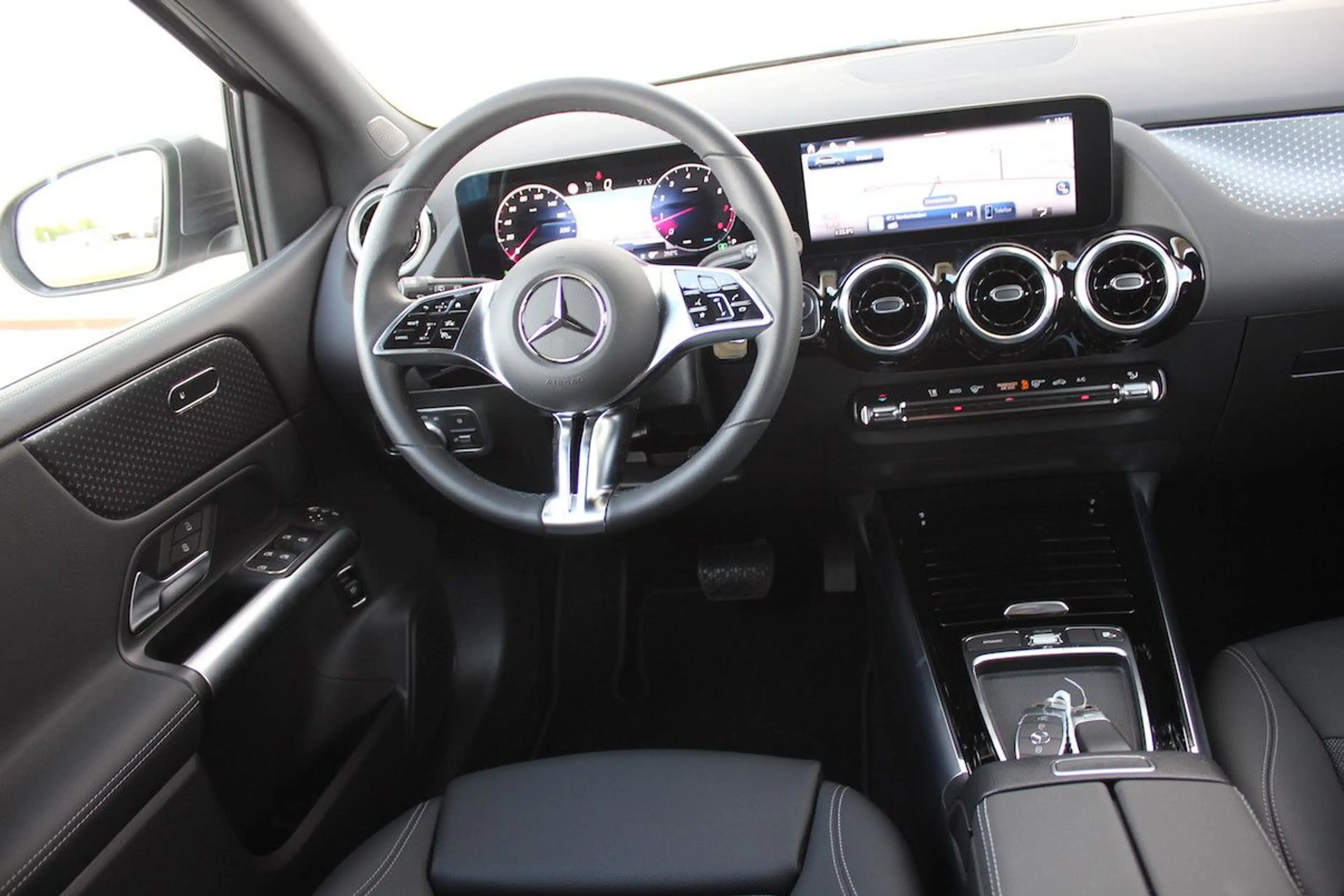 Mercedes-Benz B 180 Progressive WideScreen ( erst 809 km ) — photo 8