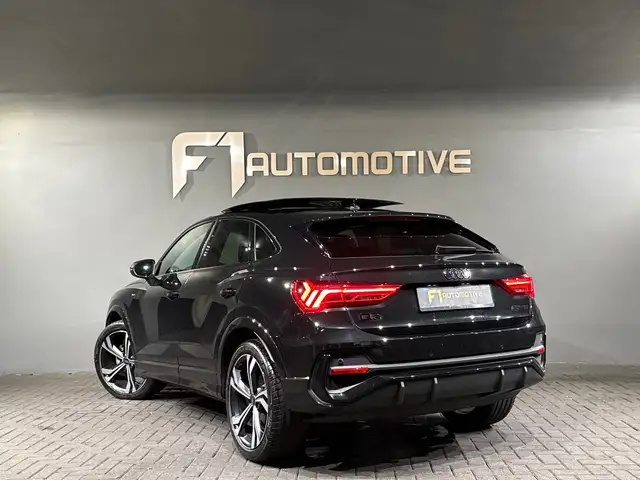Audi Q3 view 8