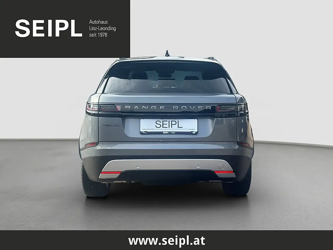 Land Rover Range Rover Velar 2026