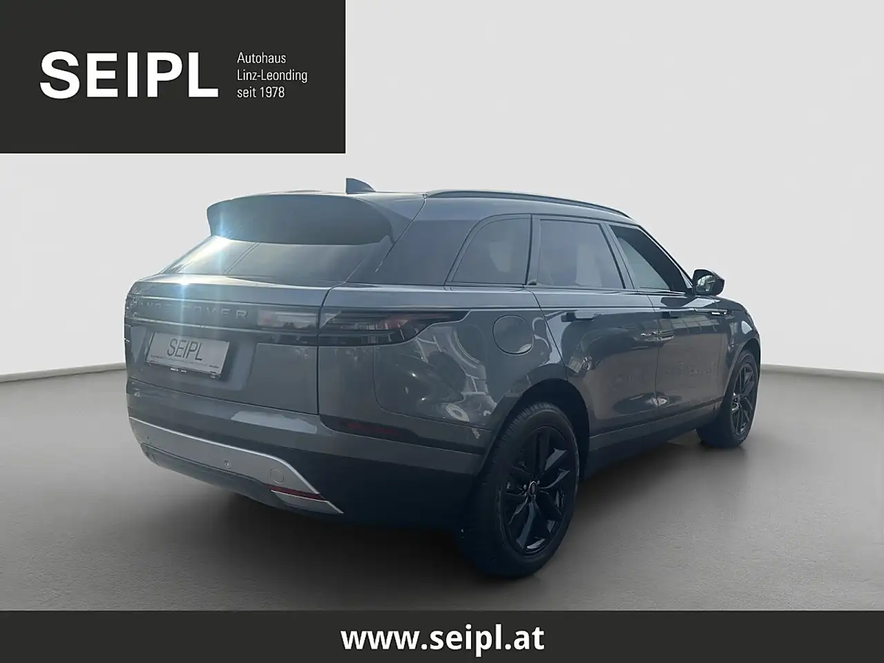 Land Rover Range Rover Velar 2026