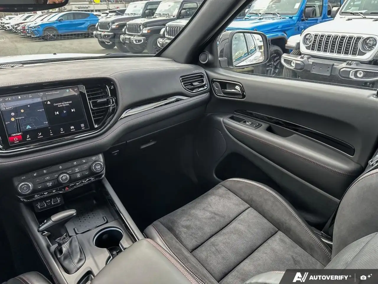 Dodge Durango снимка Dodge Durango