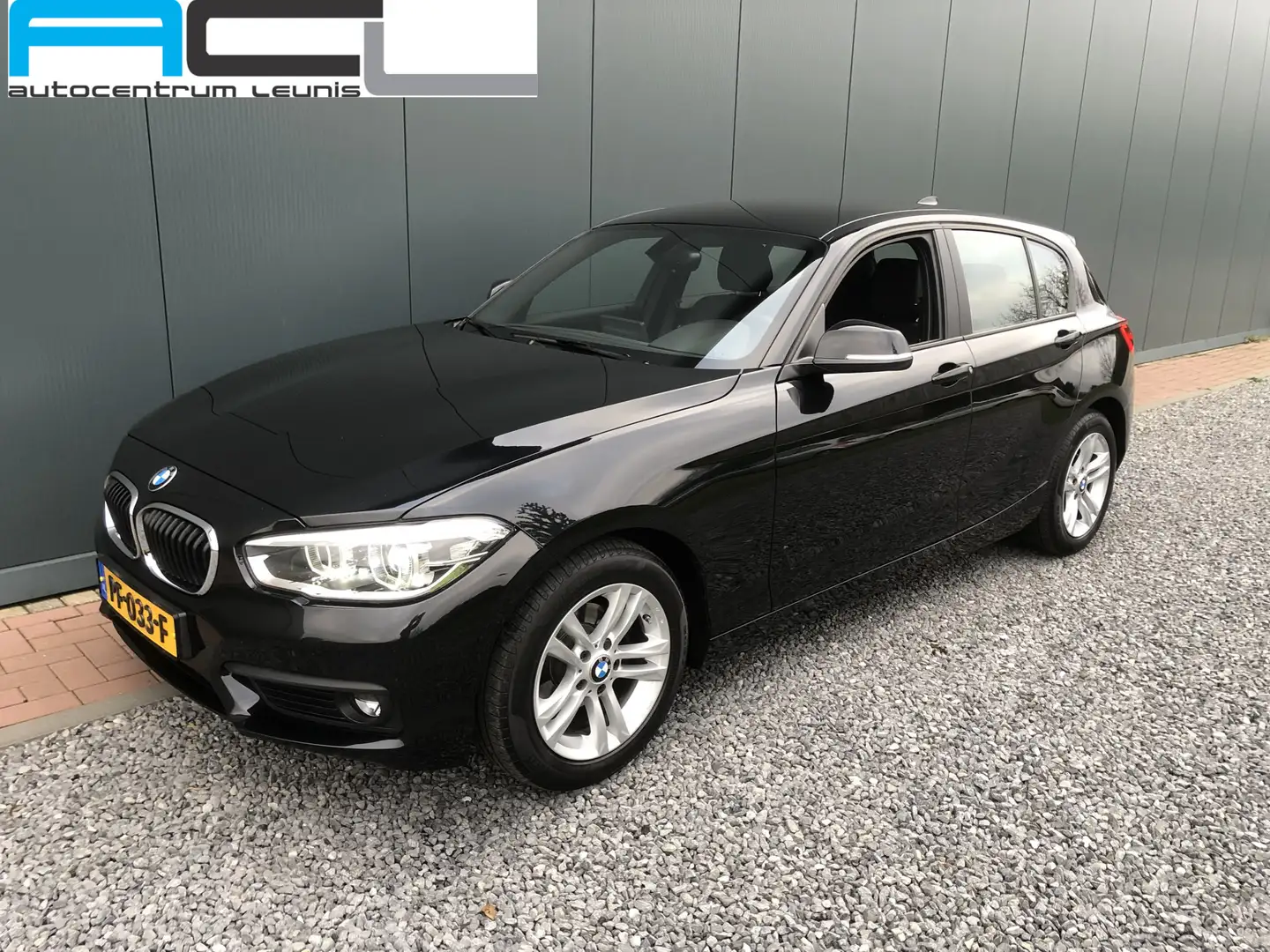 BMW 118 1-serie 118i Corporate Lease High Executive 5-drs Zwart - 1