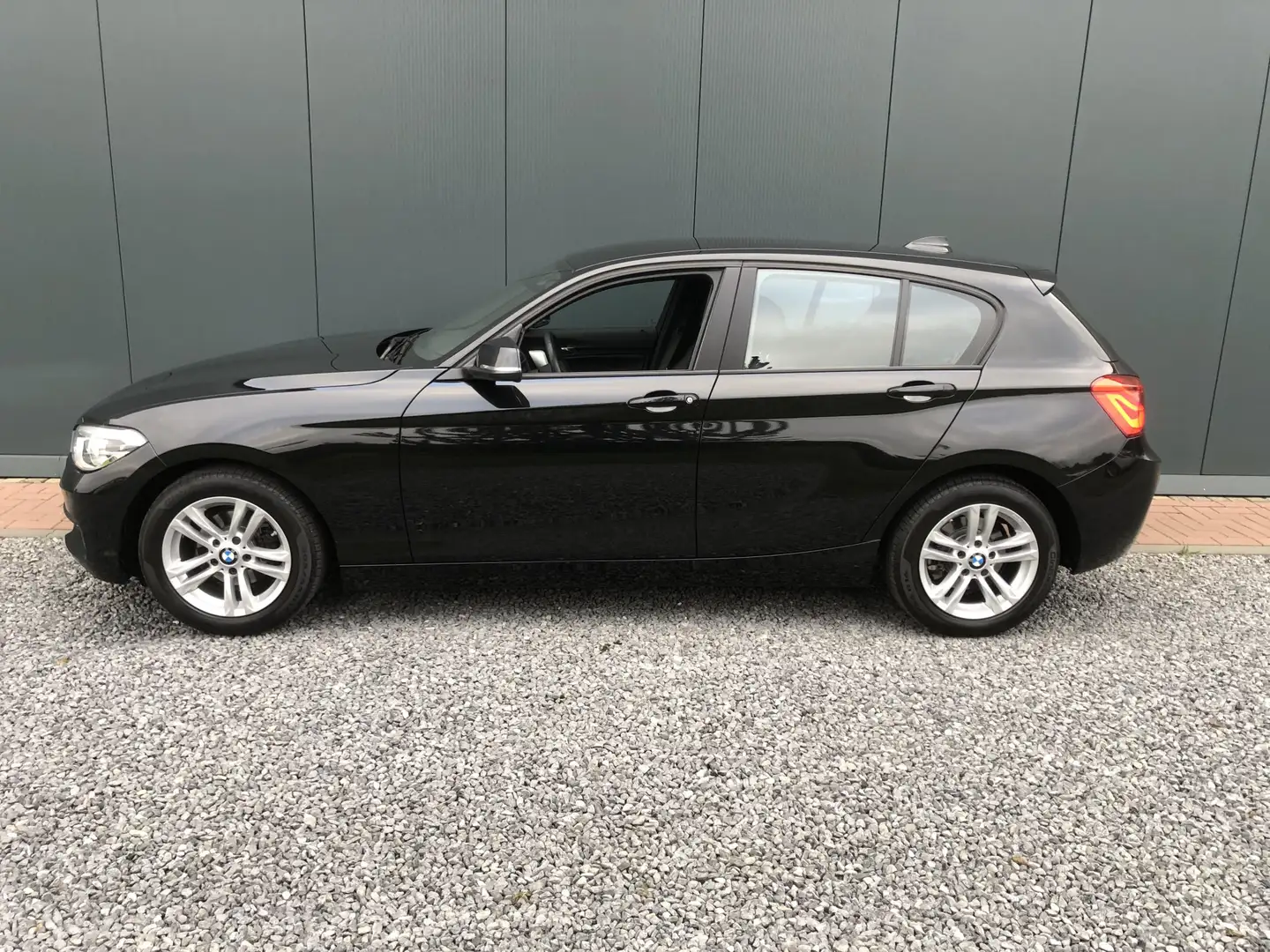 BMW 118 1-serie 118i Corporate Lease High Executive 5-drs Negro - 2