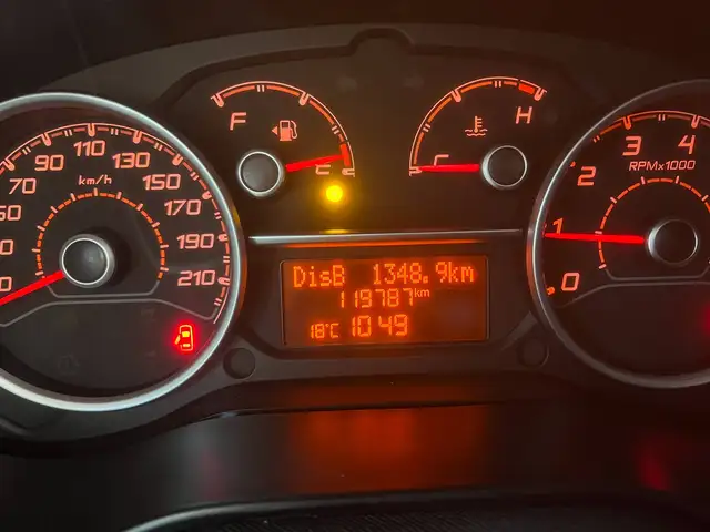 Fiat Doblo view 8