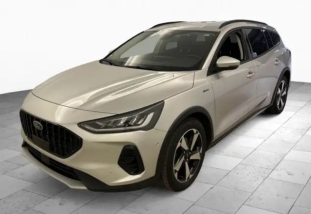 Ford Focus view 2