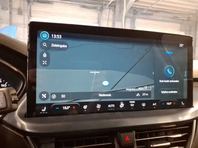Ford Focus view 12