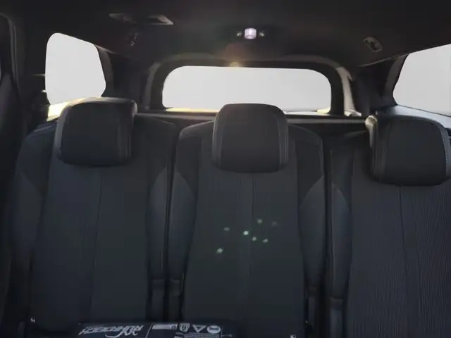 Peugeot 5008 view 15