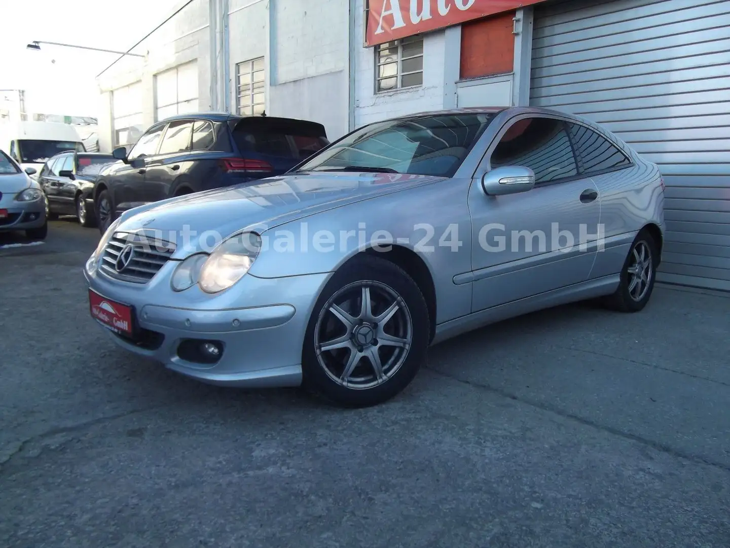 Mercedes-Benz C 200 CDi Sportcoupe Autom, Klima, Tüv neu! Silver - 2