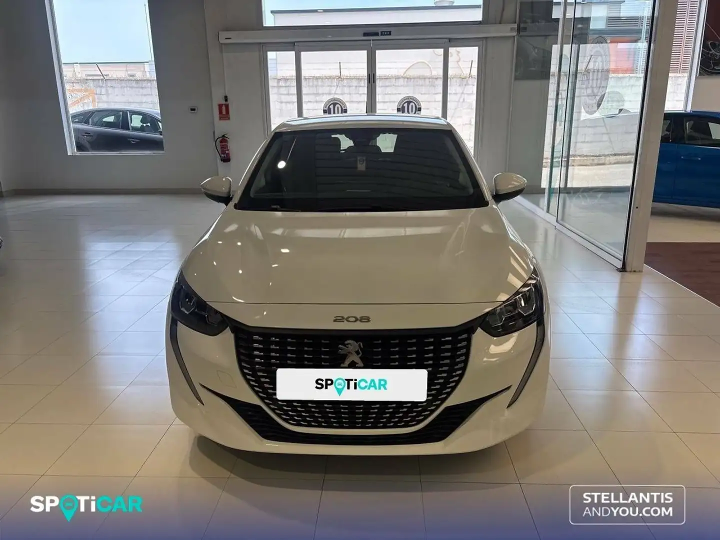 Peugeot 208 1.2 Puretech S&S Allure Pack 100 Wit - 2