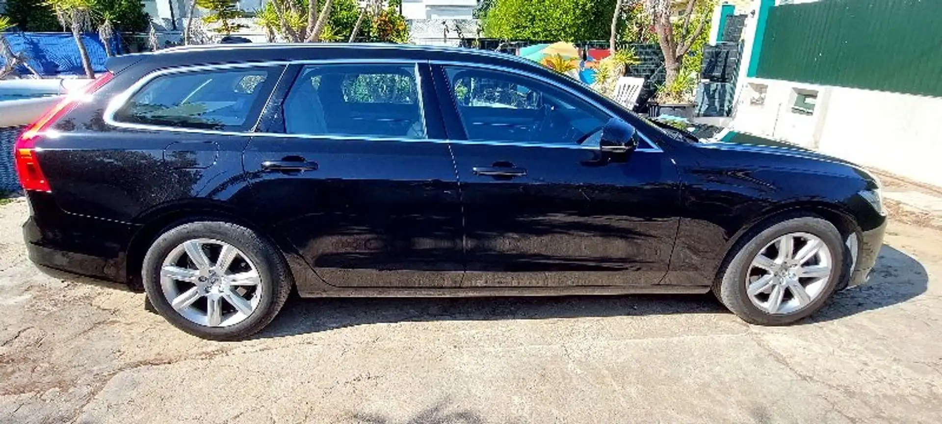 Volvo V90 V90 D3 Momentum Pro Noir - 2