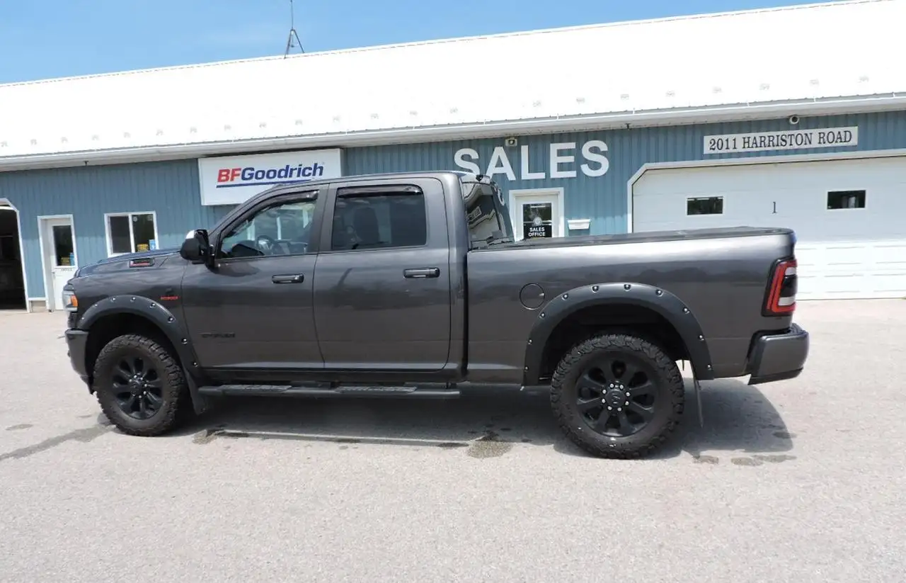 RAM 3500 снимка RAM 3500