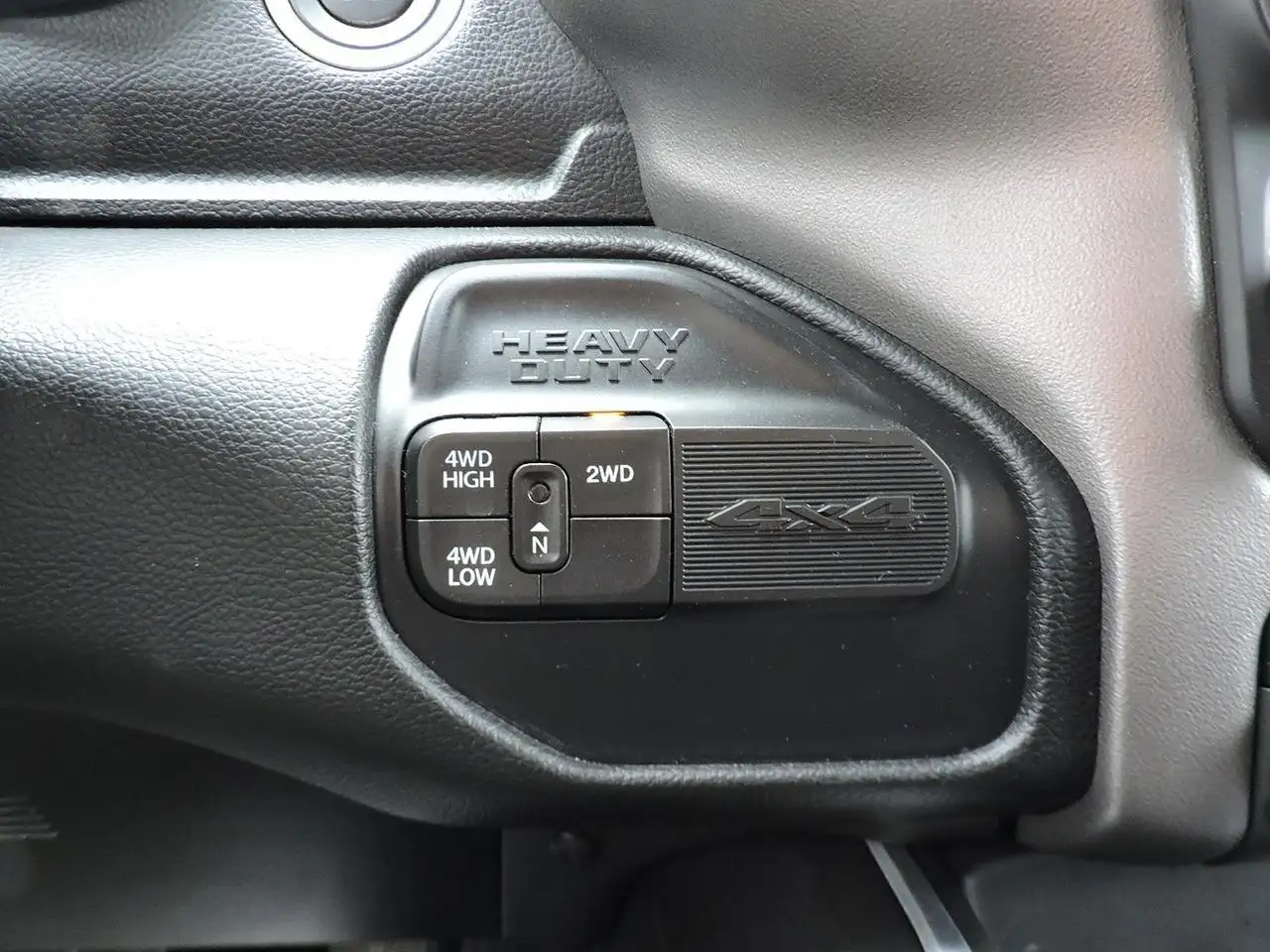 RAM 3500 снимка RAM 3500