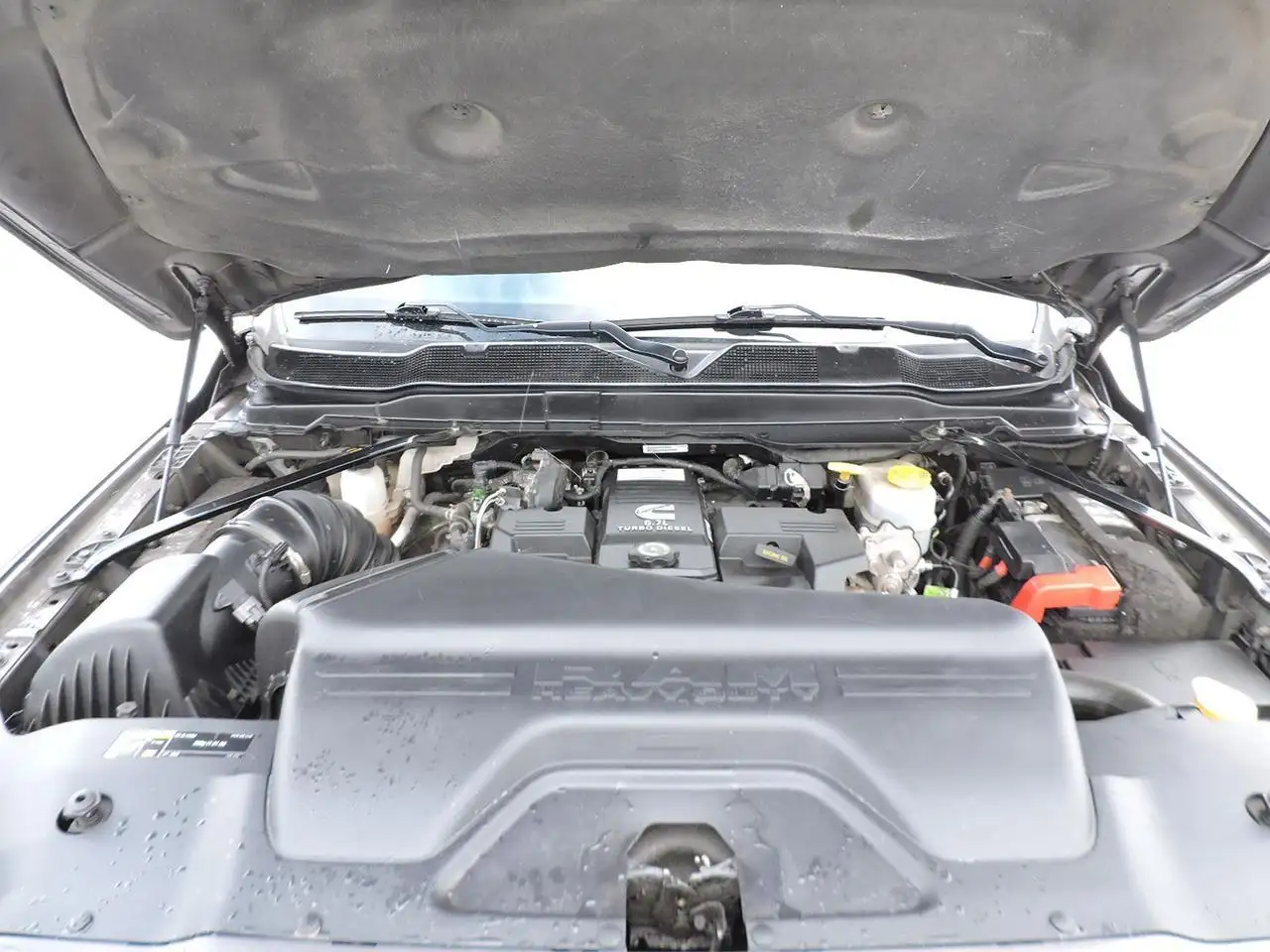 RAM 3500 снимка RAM 3500