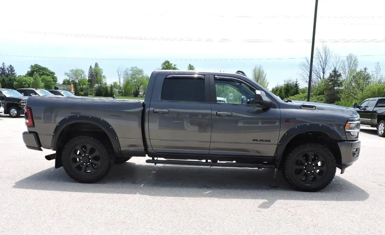 RAM 3500 снимка RAM 3500