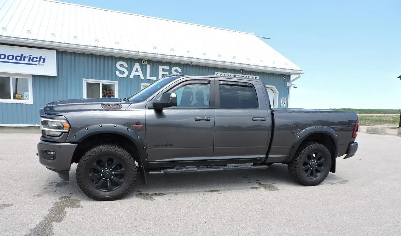 RAM 3500 снимка RAM 3500