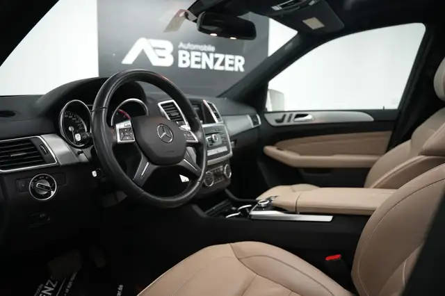 Mercedes-Benz M-Class view 14
