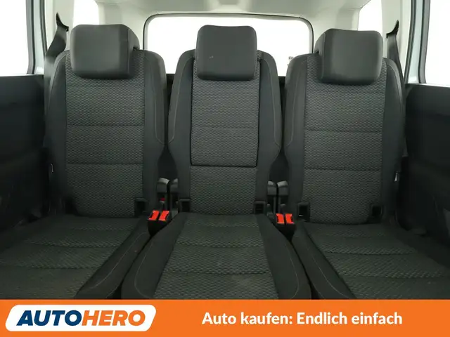 Volkswagen Touran view 15