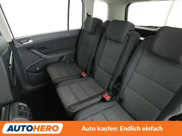 Volkswagen Touran view 14