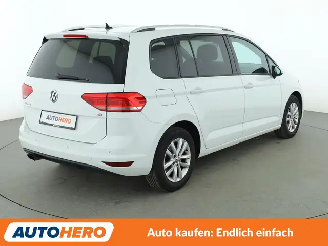 Volkswagen Touran view 6