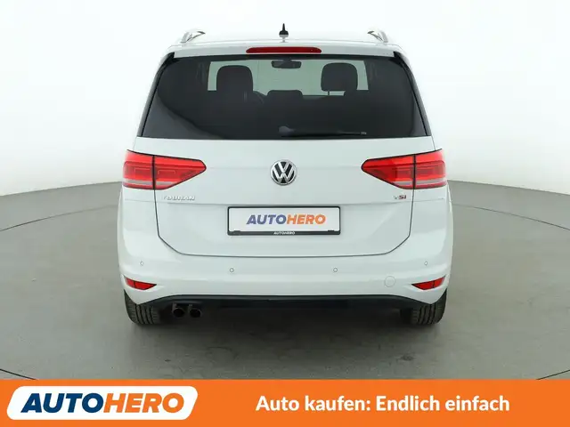 Volkswagen Touran view 5