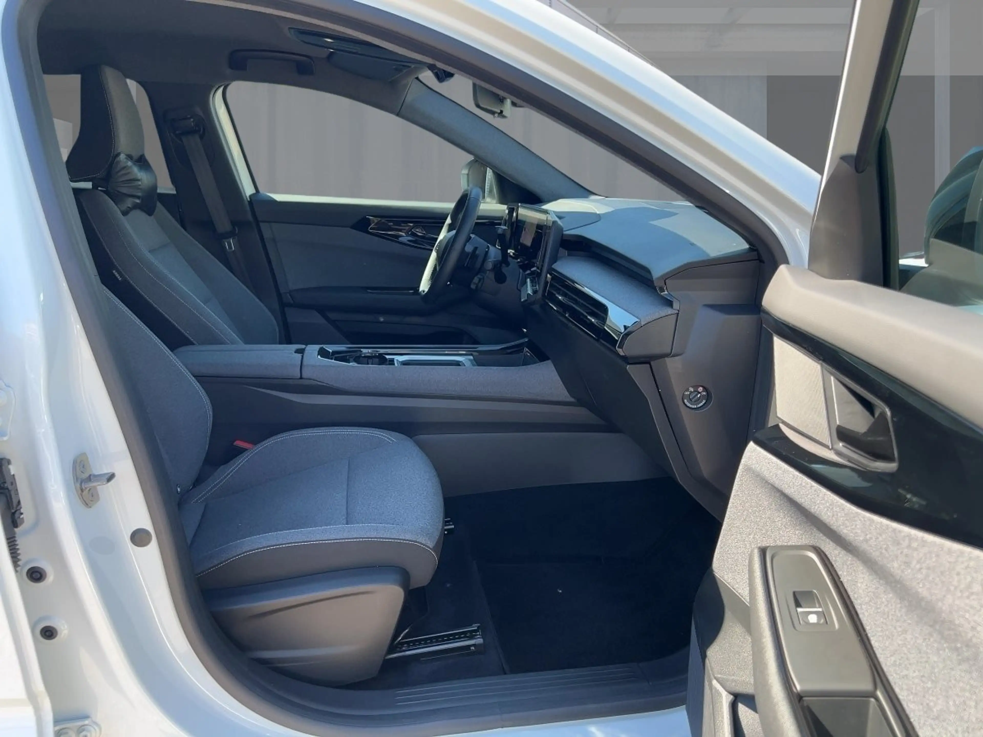 Renault Austral 1.3 TCe 160 Evolution — photo 8