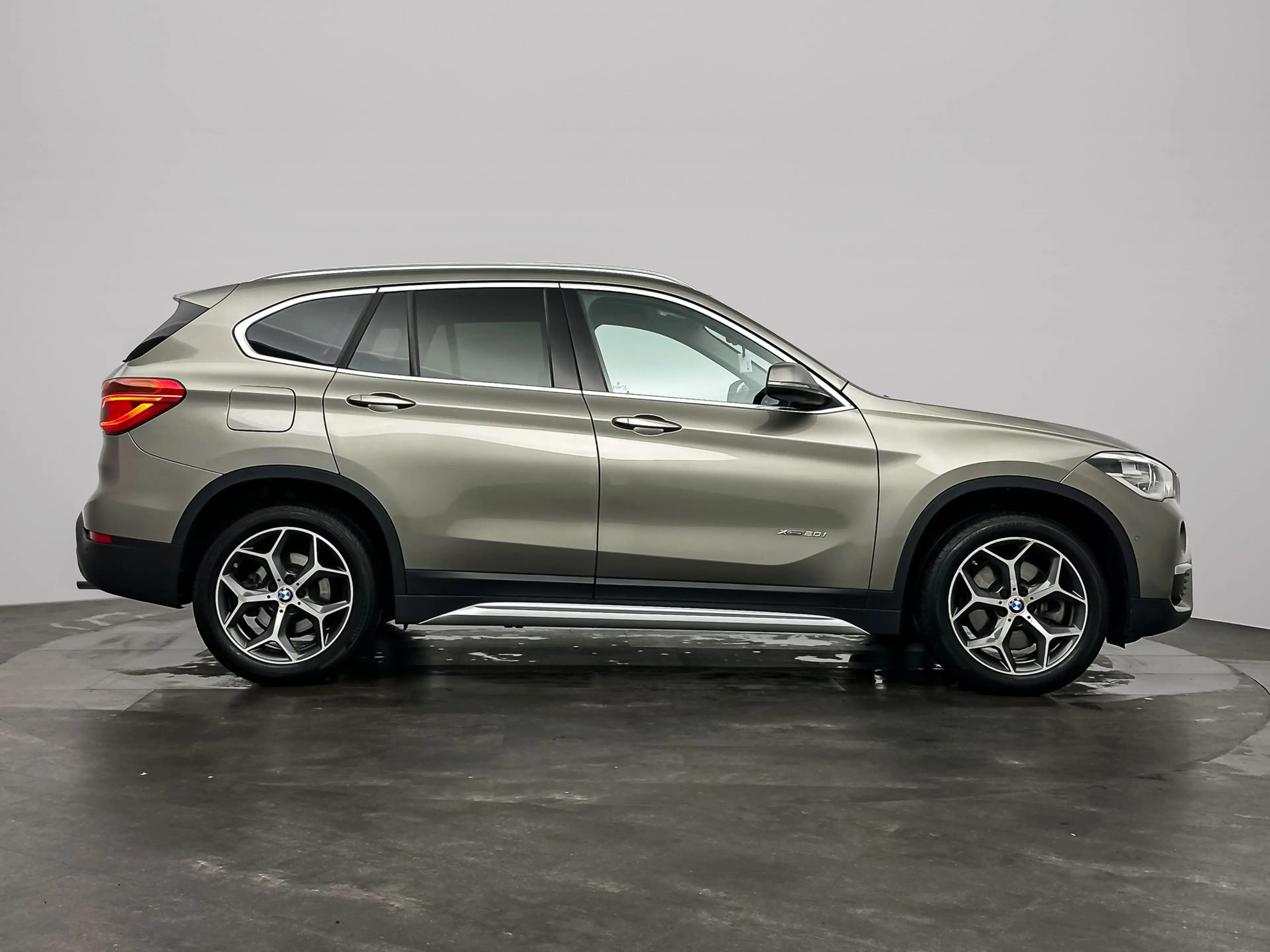 BMW X1 xDrive20i | Trekhaak met afneembare kogel | Stuurw — photo 6
