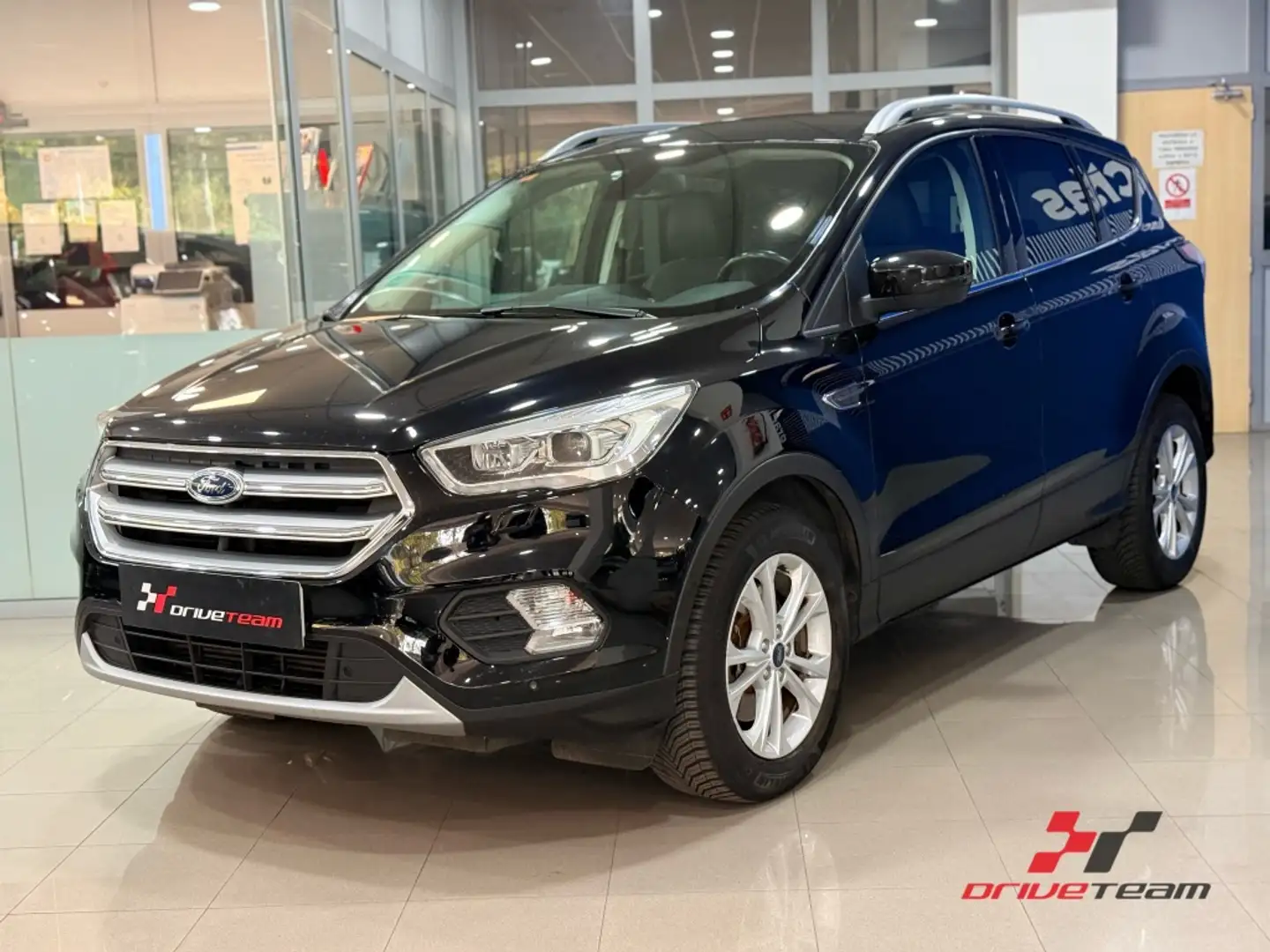 Ford Kuga 2.0TDCi Titanium 4x2 150 Negro - 1