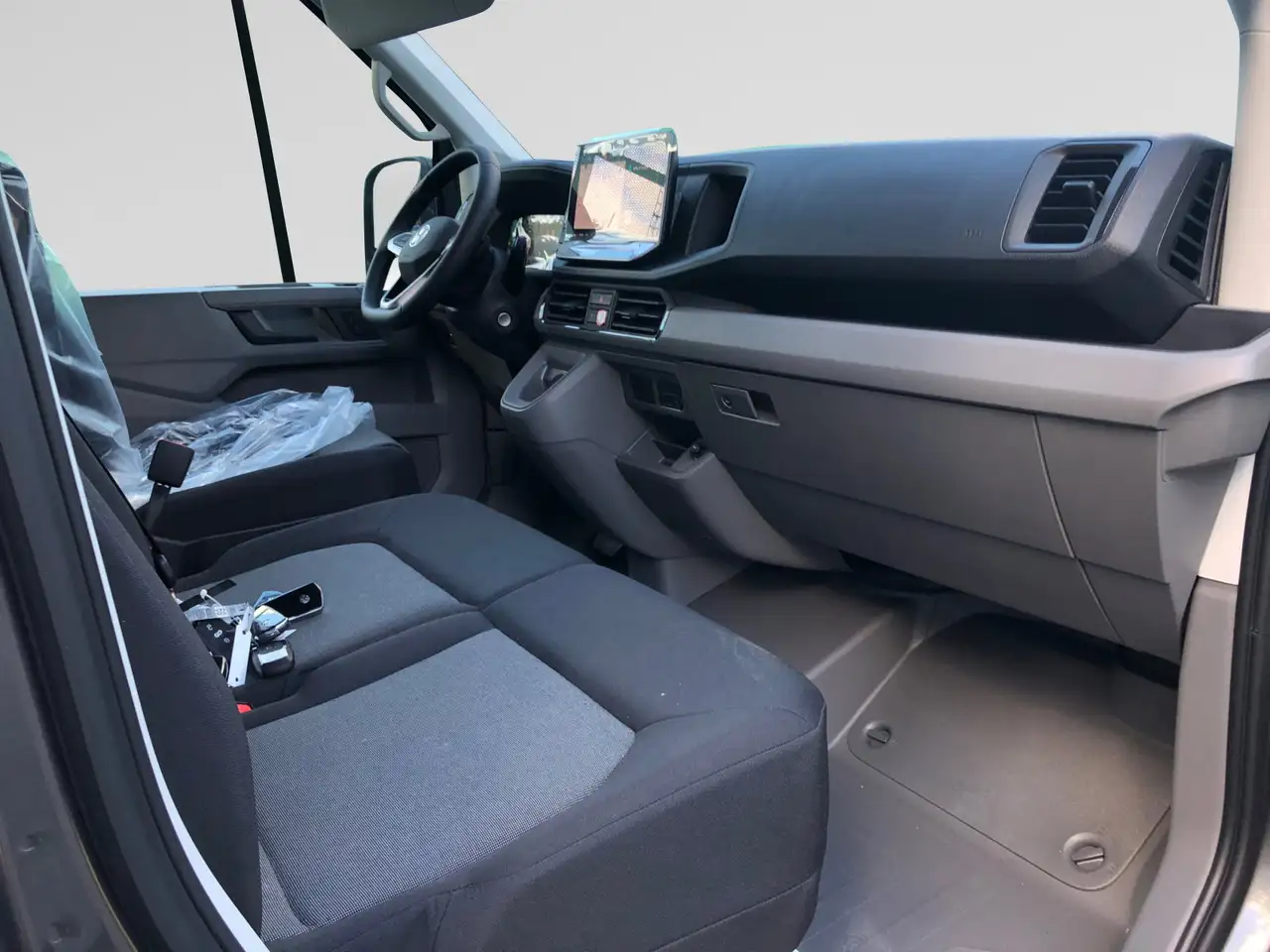 Volkswagen Crafter 2026 — фото 10