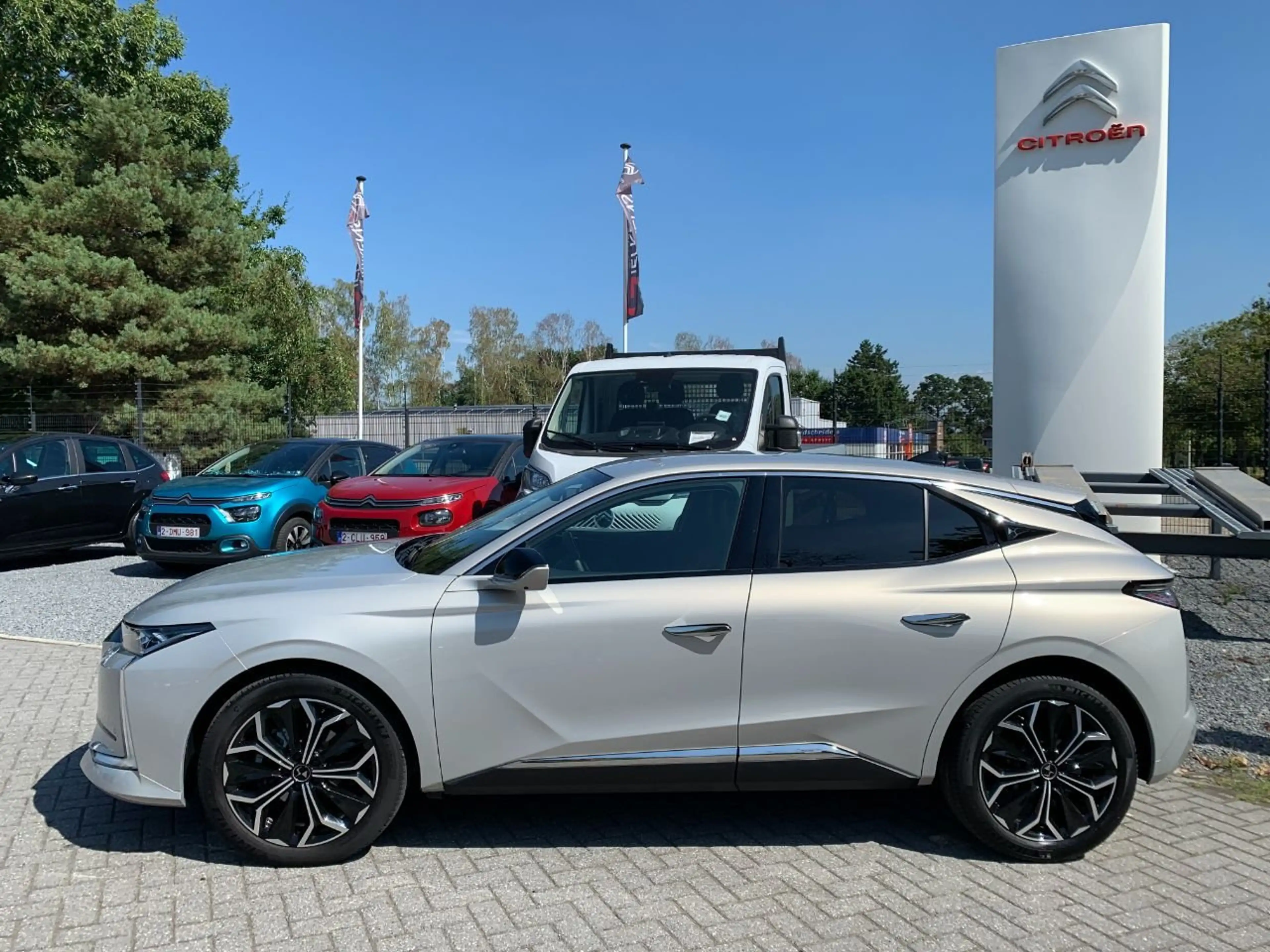 DS Automobiles DS 4 Hybrid 145 Étoile Nappa — photo 3