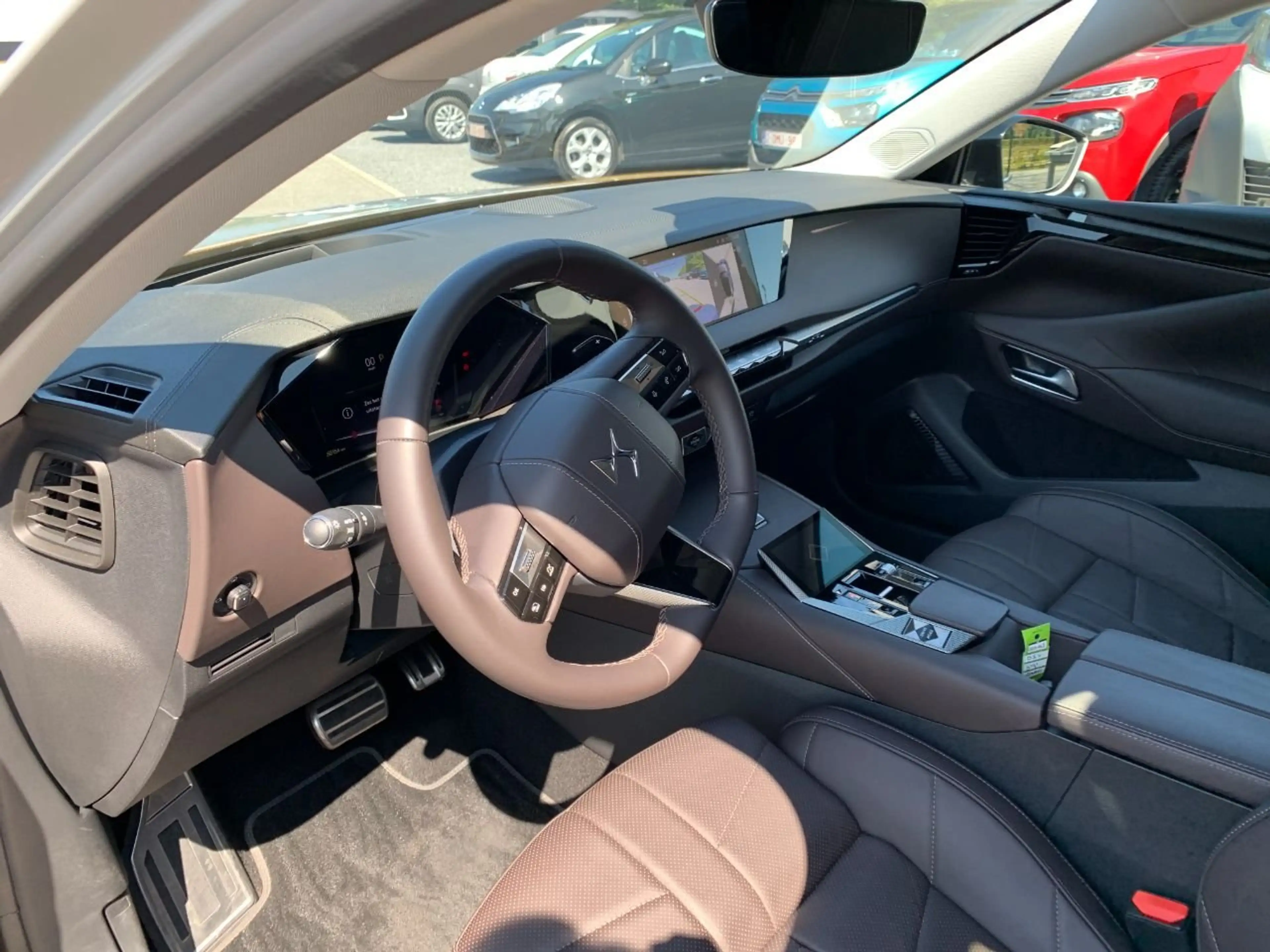 DS Automobiles DS 4 Hybrid 145 Étoile Nappa — photo 11