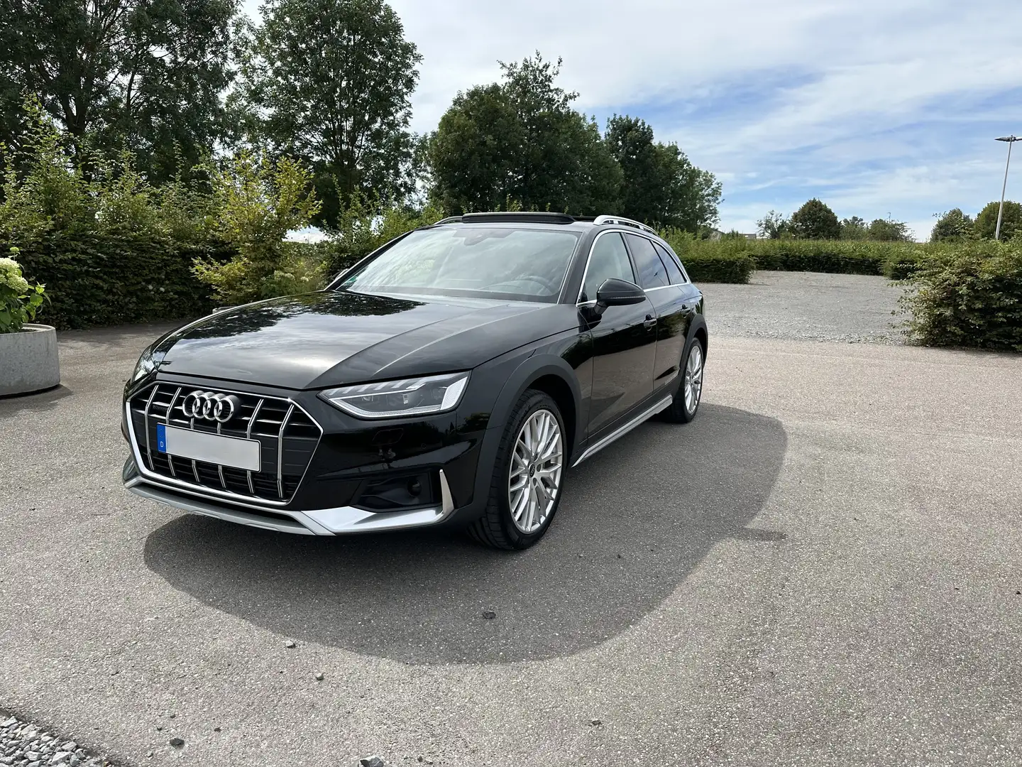 Audi A4 allroad A4 allroad quattro 45 TFSI Pano, AHK, Matrix, Sthz Schwarz - 1