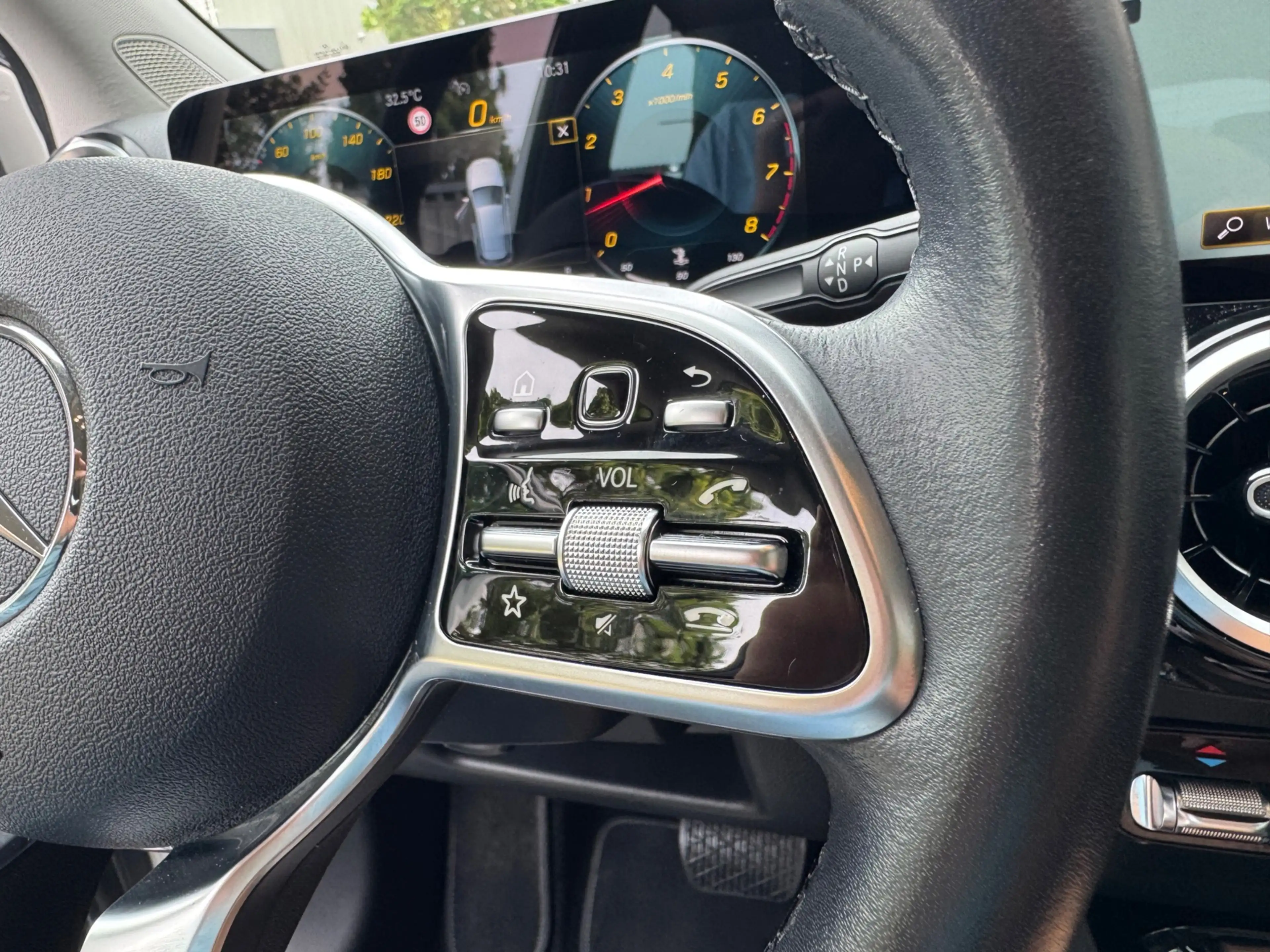Mercedes-Benz B 220 4MATIC 4WD Premium, LED, Navi, Camera, Etc. — photo 15