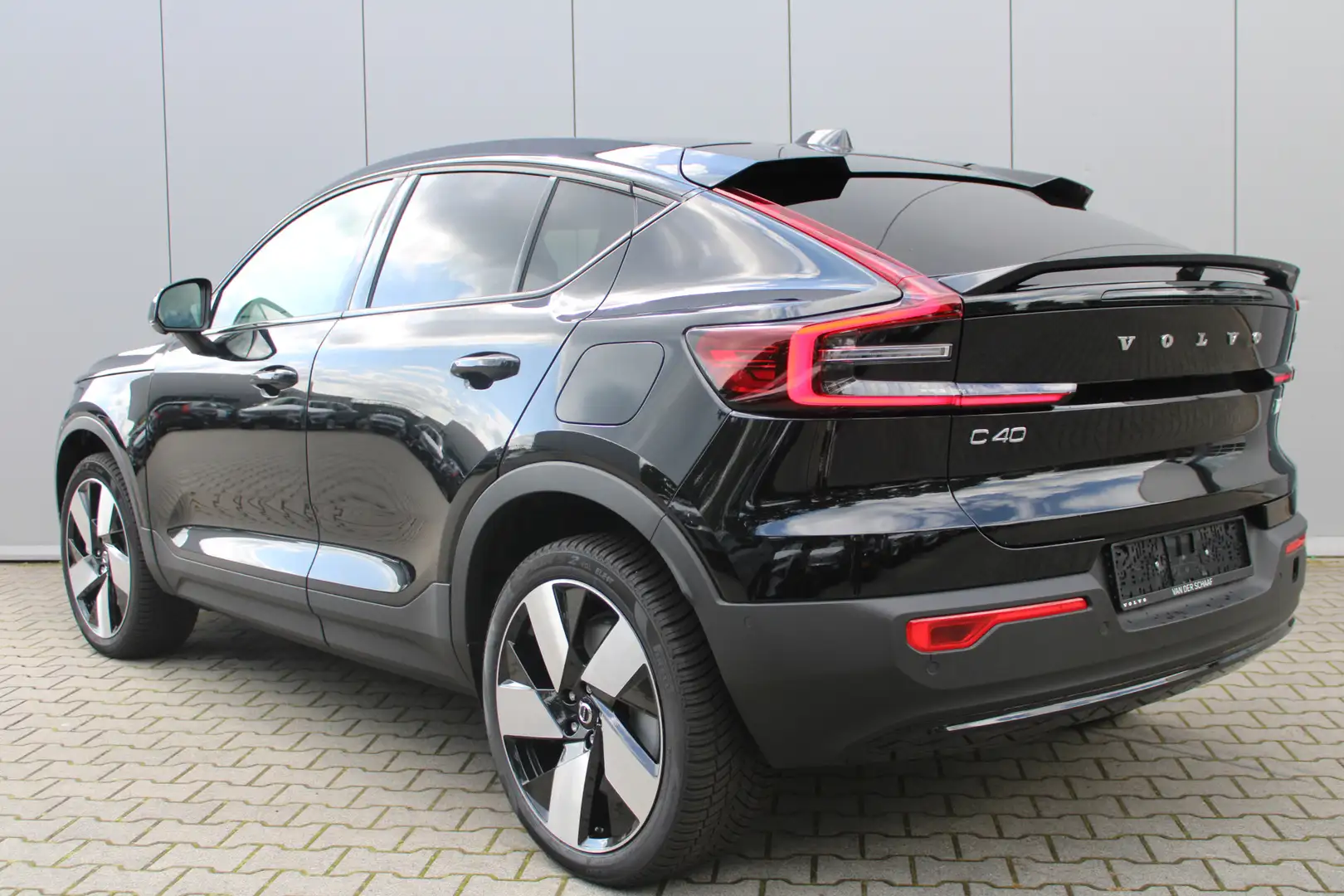 Volvo C40 Extended Range Ultra 82 kWh | 360 graden camera | Zwart - 2