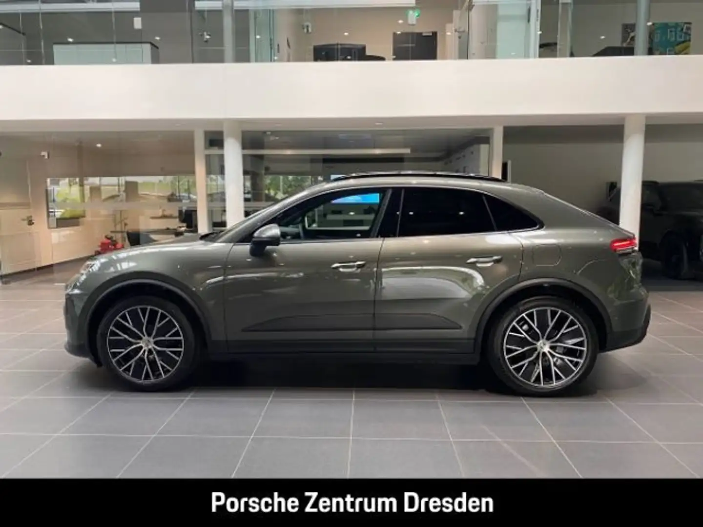 Porsche Macan . Grün - 2