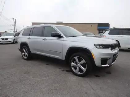Silver 2021 Jeep Grand Cherokee L SUV / Crossover Four-Wheel Drive Automatic