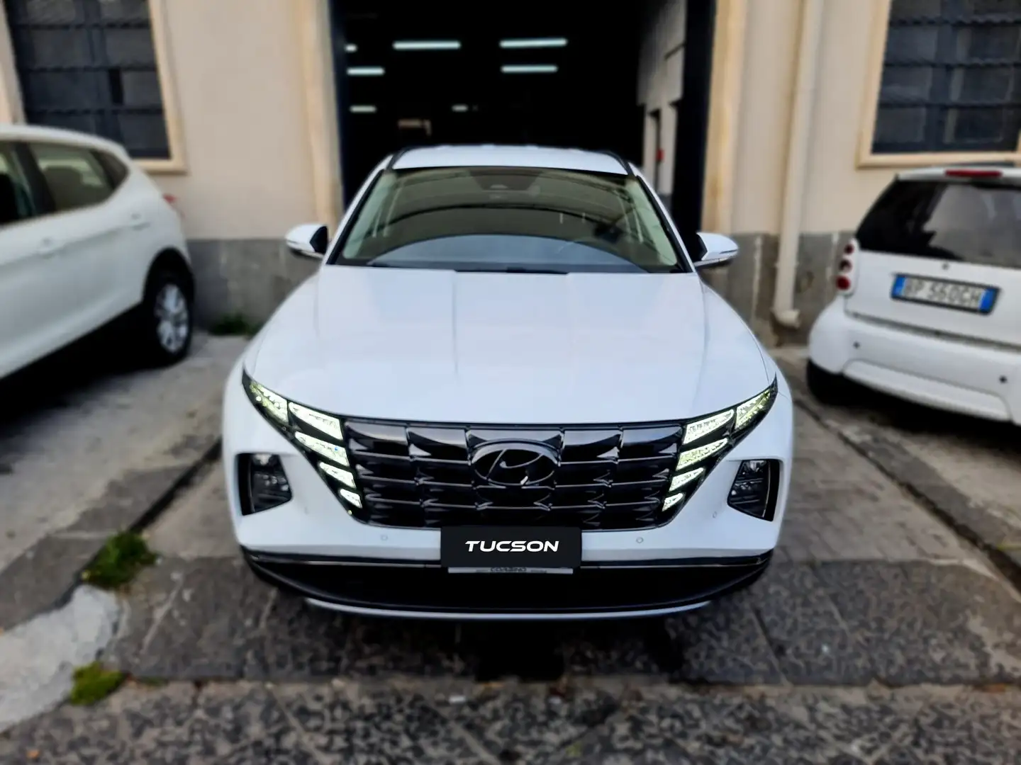 Hyundai TUCSON Tucson 1.6 hev Xline Hyundai Smart Sense+ Advanced Bianco - 2