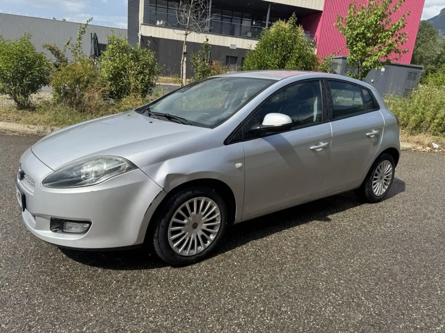Fiat Bravo FIAT BRAVO 1.4 16V T-jet 120 DYNAMIC Gris - 1