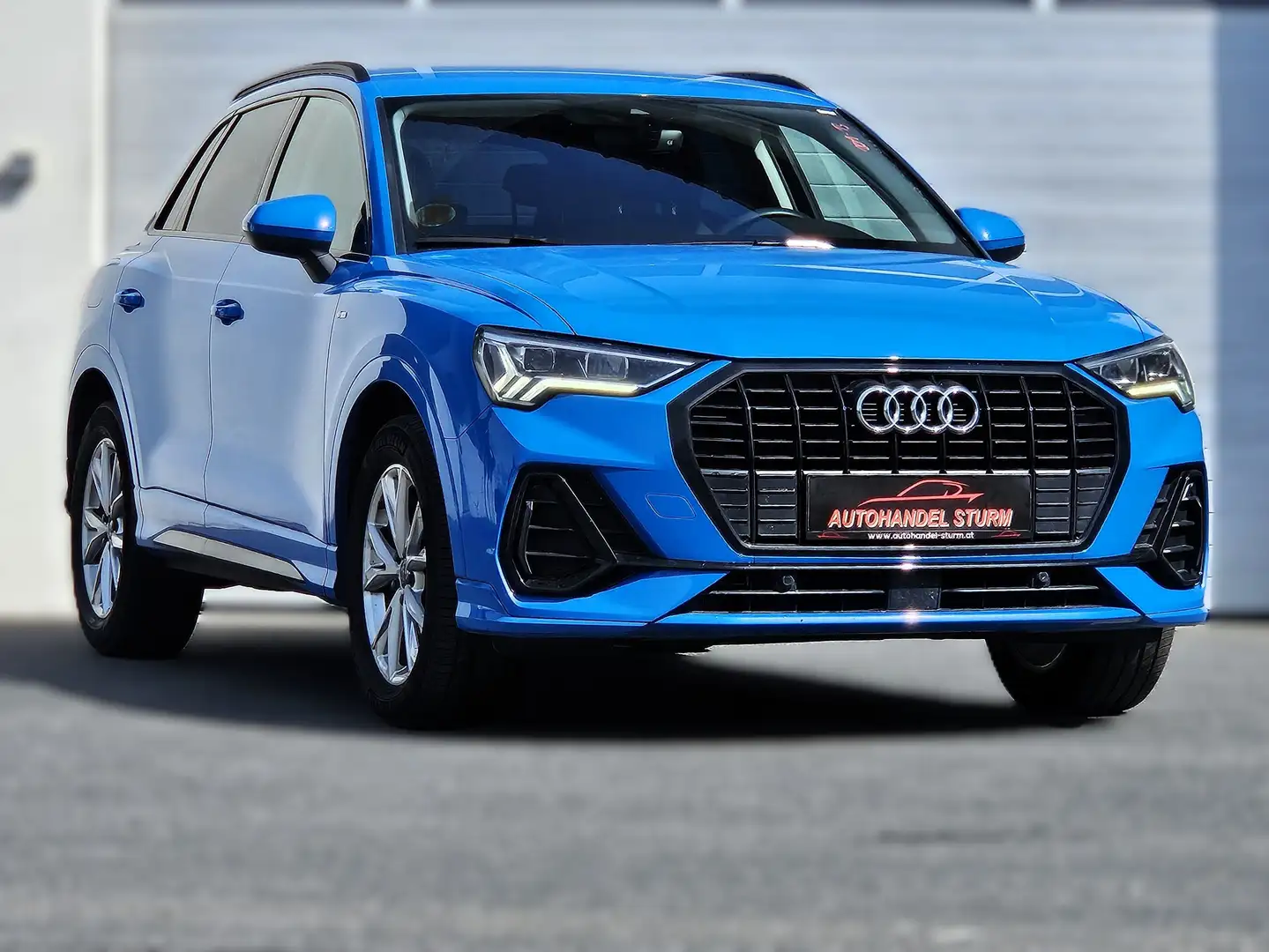 Audi Q3 35TDI S-line S-tronic *Optik-Paket Black*LED*Navi* Blau - 2