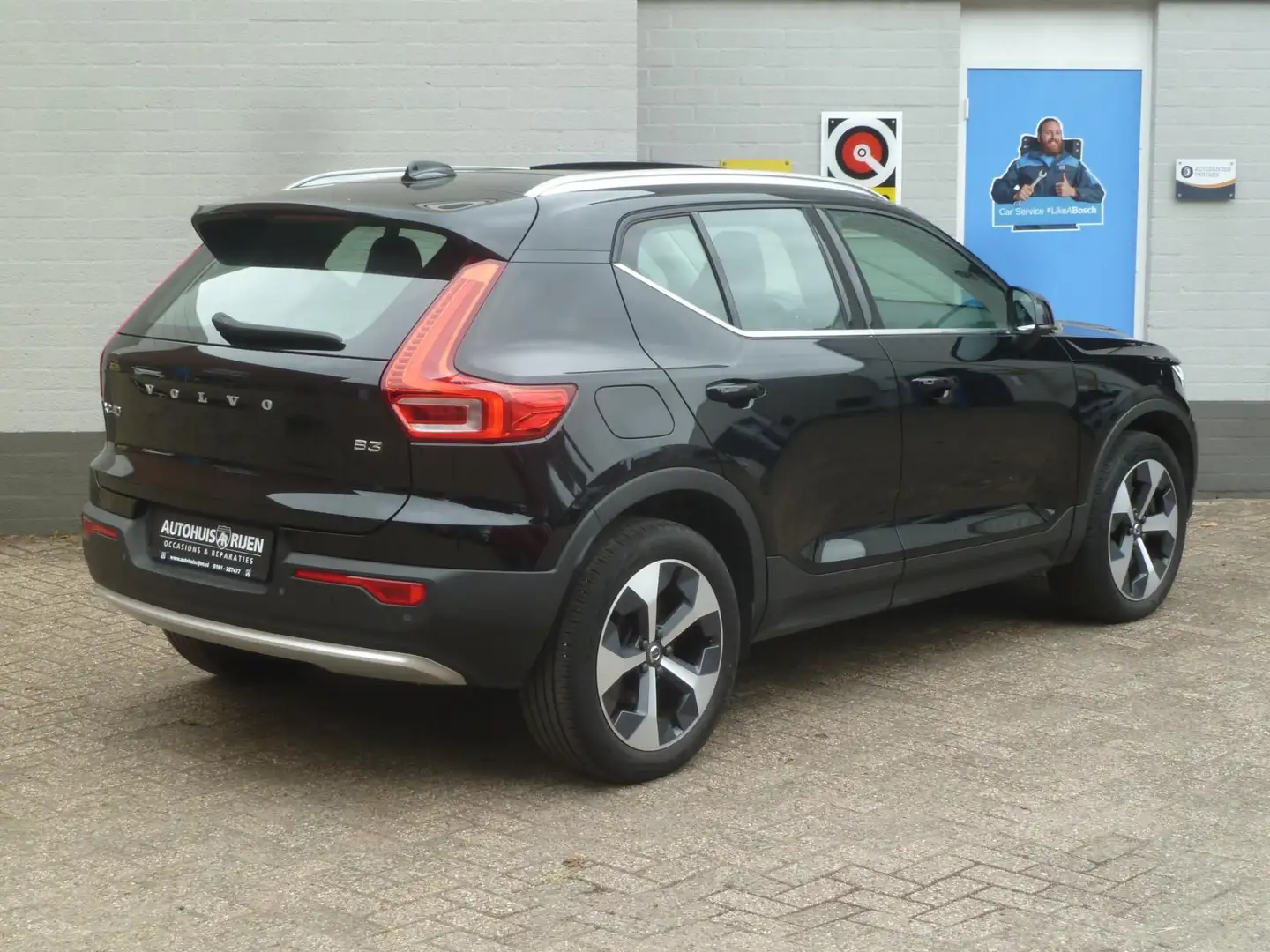 Volvo XC40 2.0 B3 Ultimate Bright|Panodak|Sportstoelen|Leder| Zwart - 2