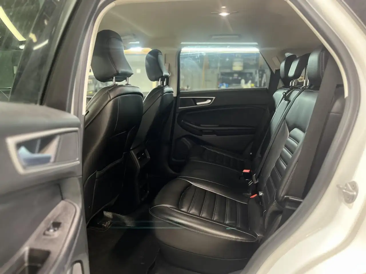 Ford Edge снимка Ford Edge