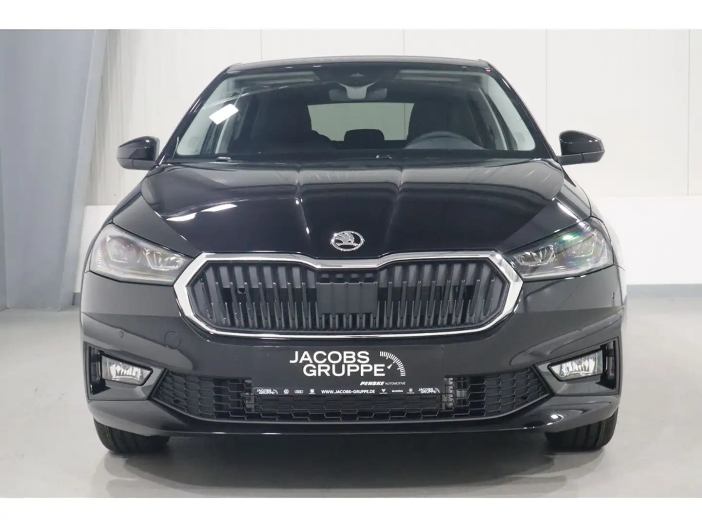 Skoda Fabia Tour 1,0 TSI 70 kW 5-Gang-Schaltge Schwarz - 2