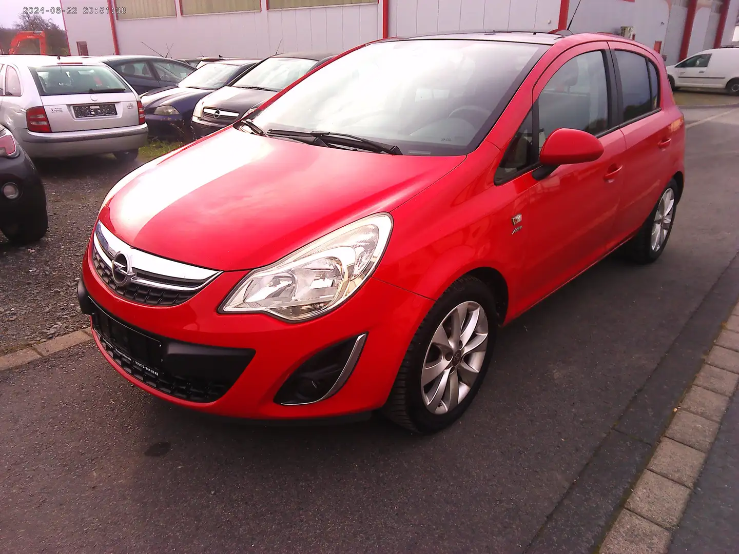 Opel Corsa 1.4 Rot - 1