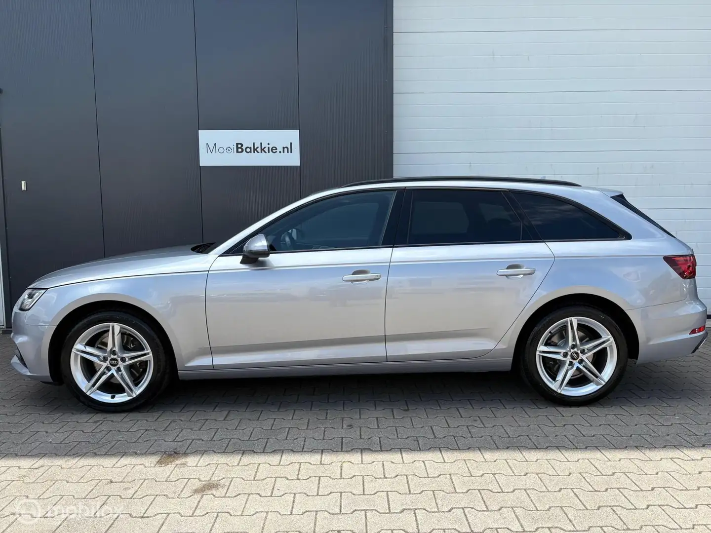 Audi A4 Avant 35 TFSI Sport Edition Elek. Trekhaak / Netje Grau - 2