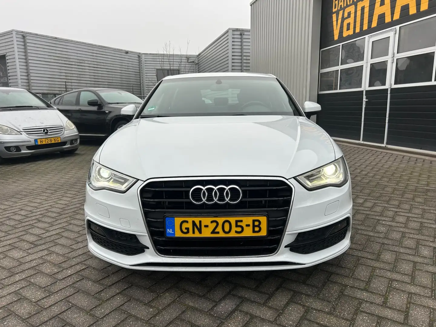 Audi A3 Sportback 1.4 TFSI CoD Ambition Pro Line S | NAVI Blanc - 2